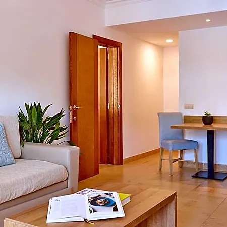 Zafiro Mallorca & شقة فندقية كان بيكافورت
