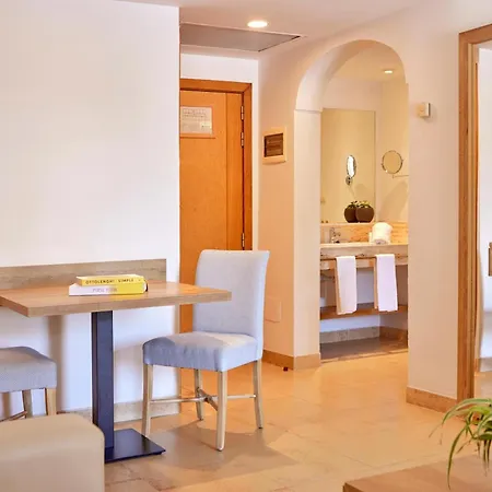 Zafiro Mallorca & Apartmanhotel 4*